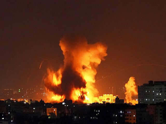 ЦАХАЛ нанес новые удары по целям в секторе Газы