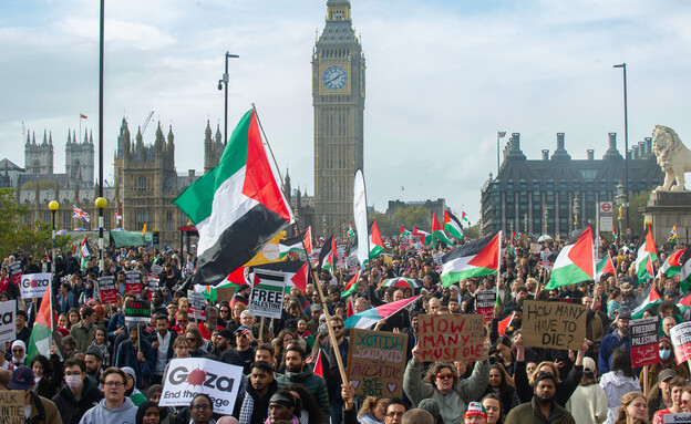 הפגנות פרו-פלסטיניות בלונדון (צילום: guy smallman, getty images)